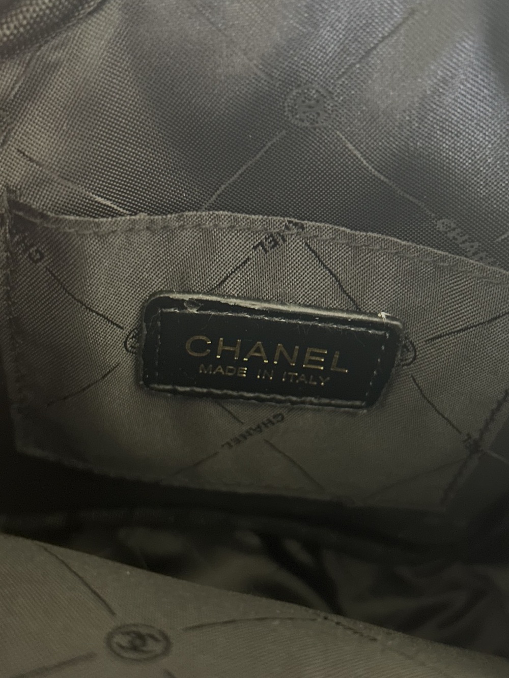 CHANEL Black VIP GWP Quilted Star Mini Bag with Gold Hardware. - Picture 10 of 11